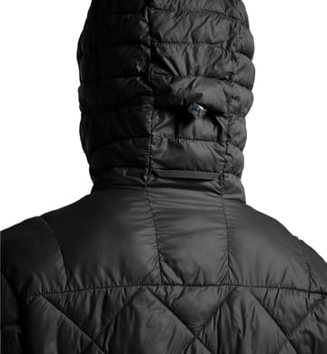 Mountain equipment rampart clearance hooded